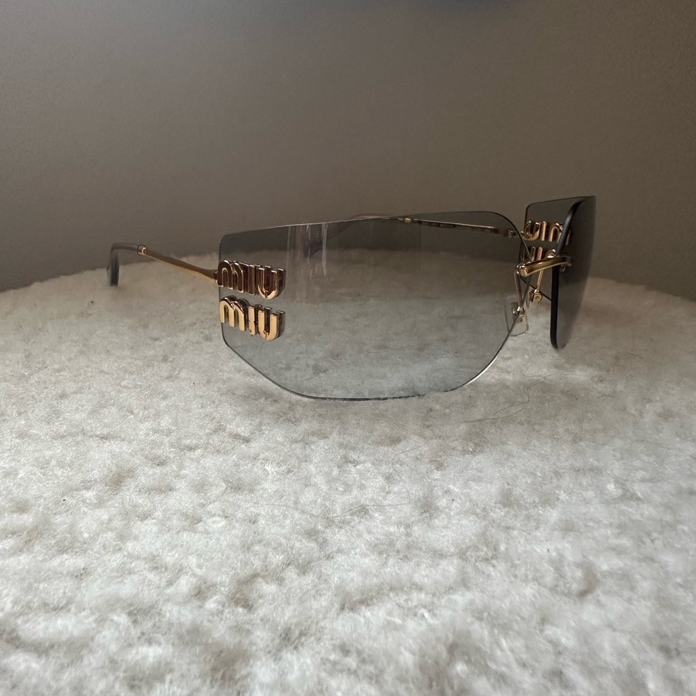 Miu Miu MU 54YS Sunglasses